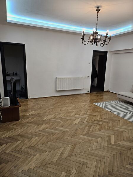 Ultracentral-Piata Romana -  KFC