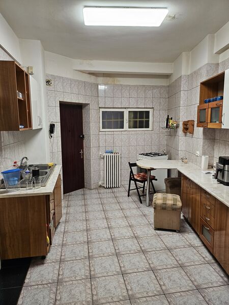 Ultracentral-Piata Romana -  KFC